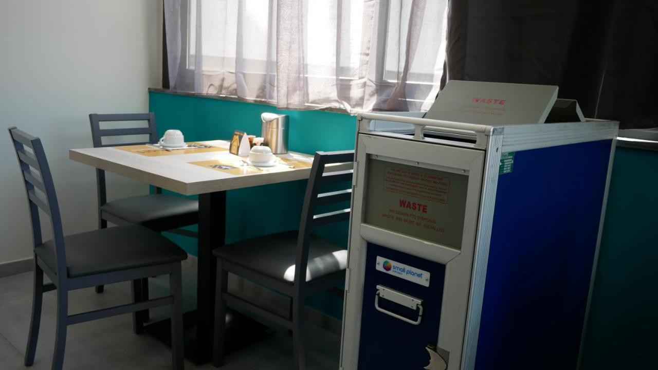 Terminal 1 Guest House Napoli Bagian luar foto