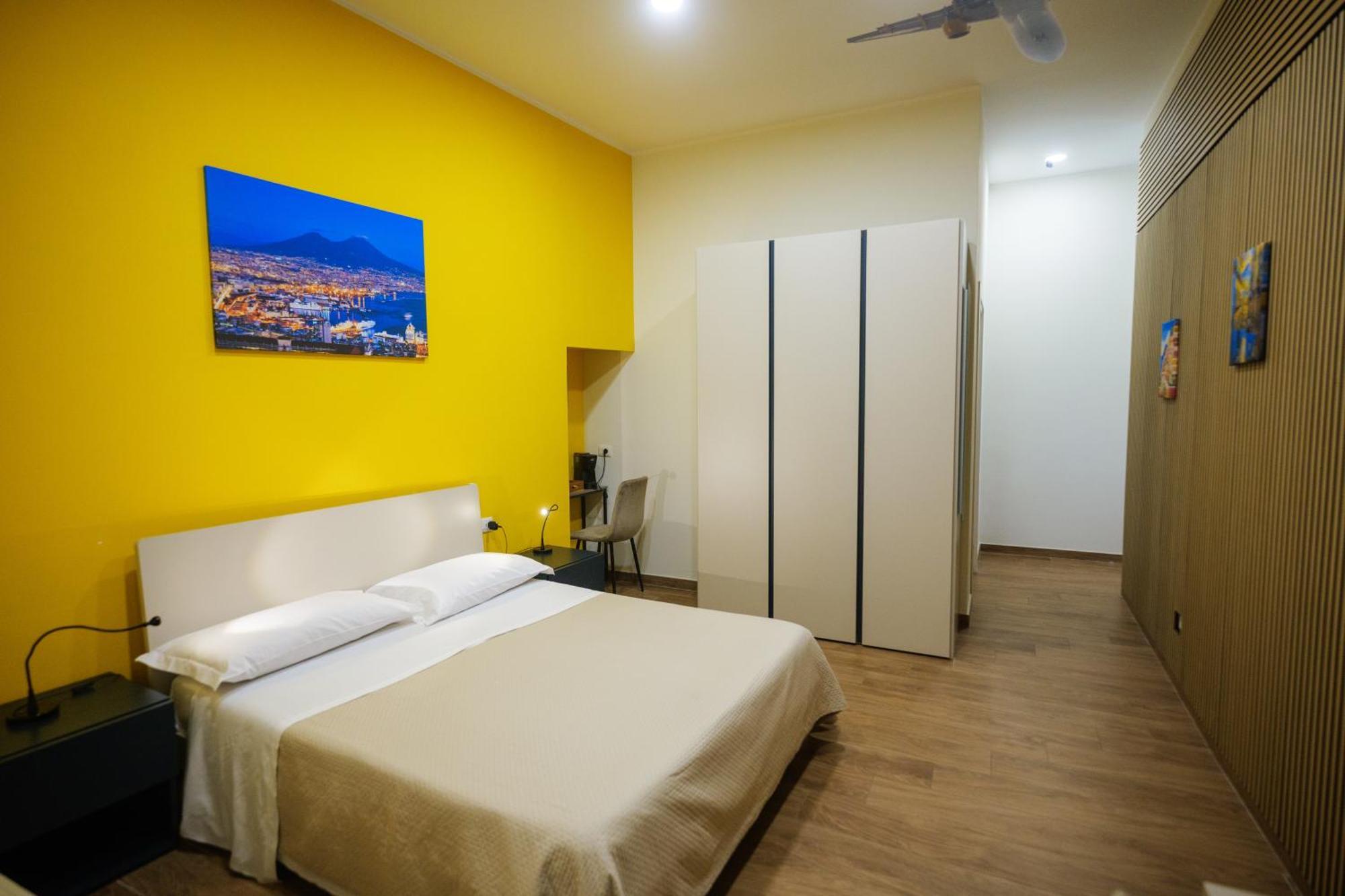Terminal 1 Guest House Napoli Bagian luar foto