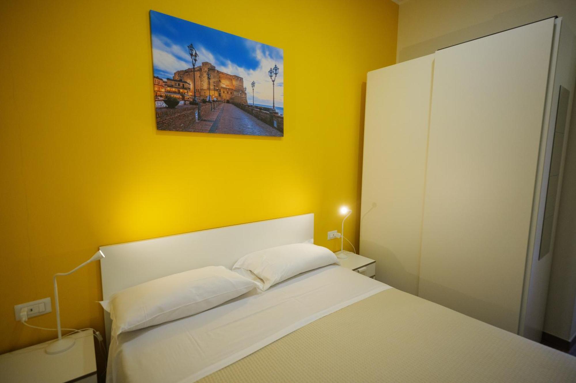 Terminal 1 Guest House Napoli Bagian luar foto